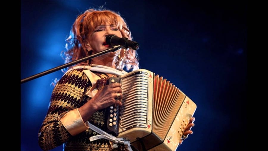 Fefita La Grande celebra 83 años de vida