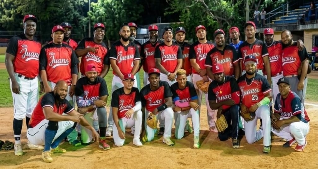  Los Mellos y 95 North Cristo Fe avanzan invictos en el Júnior B del softbol Rubén Pimentel 