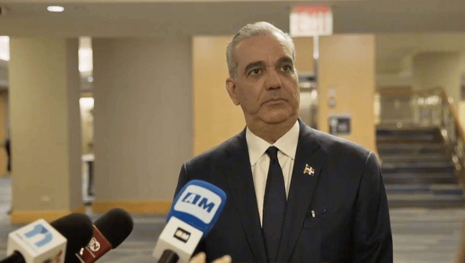 Presidente Abinader advierte a responsables de ataque contra Julián Oro Duro y su esposa: “Que se entreguen; si no, les va a ir peor”