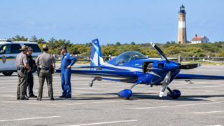 Avioneta realiza aterrizaje de emergencia en parque de Long Island