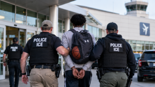 ICE arresta a jugador universitario en aeropuerto Tweed New Haven