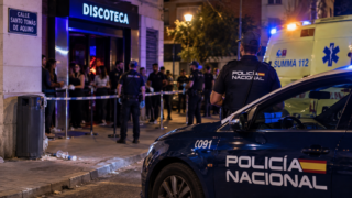 Joven muere tras ser atacado con botella rota en Parla