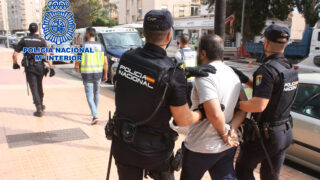 Spanish Police Dismantle Network That Smuggled Dominicans into Europe with Colombian Passports