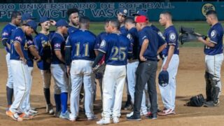  Los Mellos y 95 North-Cristo Fe avanzan invictos en el Júnior B del softbol Rubén Pimentel 