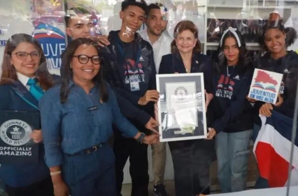 República Dominicana completa más de 500 horas de lectura continua
