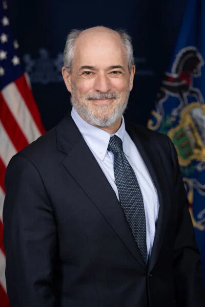 La Fiscalía que Dave Sunday recibió y la que está construyendo