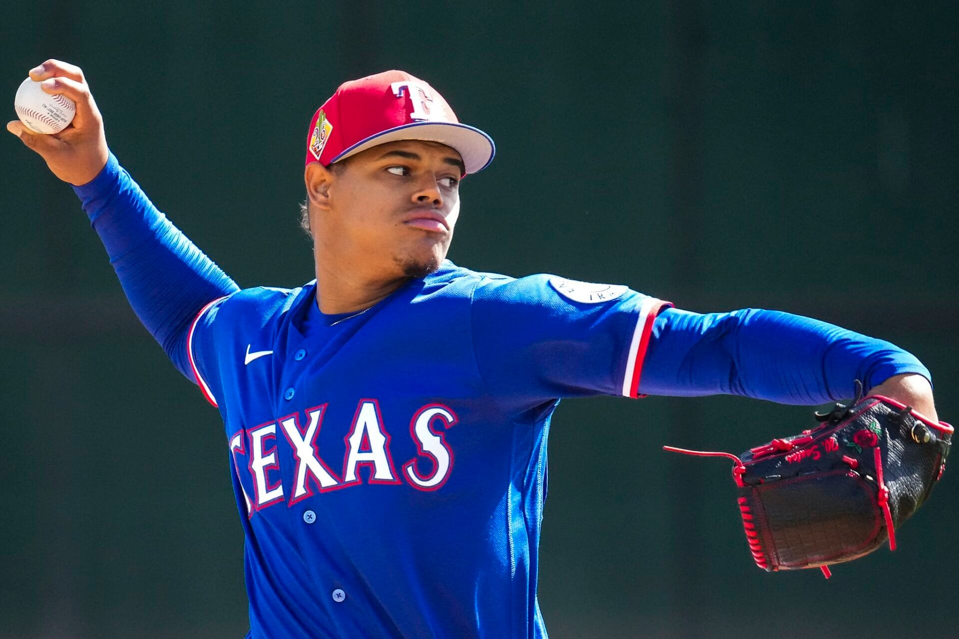 Leones adquieren a Winston Santos y Leonardo Taveras en cambio por Eguy Rosario