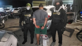DNCD decomisa 595 paquetes de cocaína frente a costas de Baní