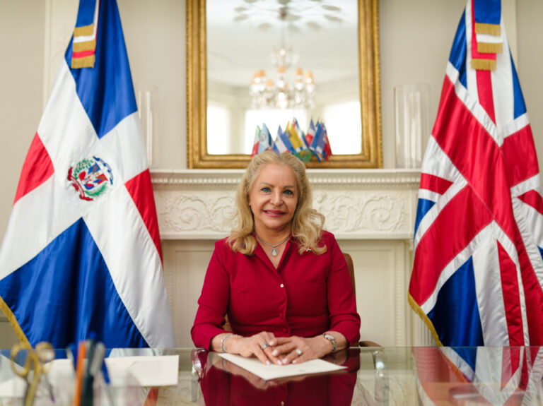 rosa hernandez de grullon uk ambassador