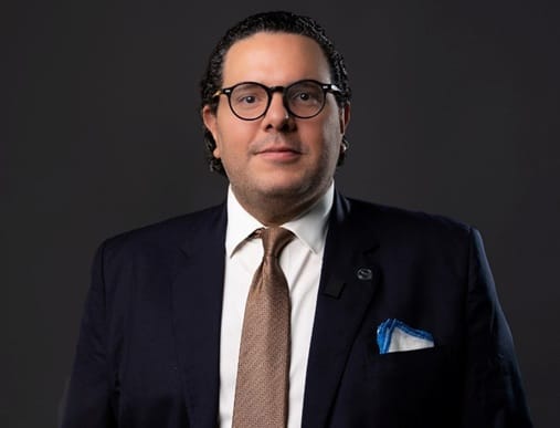 Abinader designa a Víctor Cedeño Brea como superintendente de Bancos