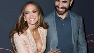 Jennifer Lopez y Brett Goldstein vuelven a despertar rumores de romance