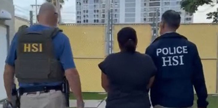 Arrestan en Puerto Rico a dominicana y estadounidense por presunto fraude matrimonial