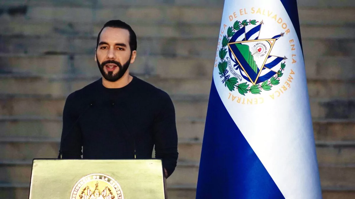 Bukele afirma que El Salvador avanza hacia ser el país más seguro