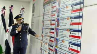 Policía registra 53,877 personas con órdenes de arresto pendientes en el país