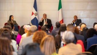 Abinader anuncia recursos para crear Casa de la Cultura Dominicana en Italia