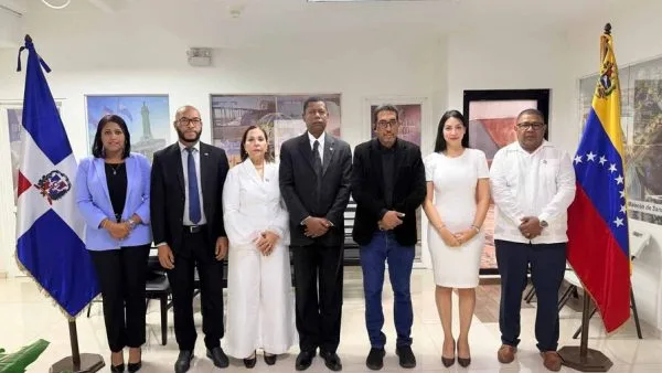 Consulado dominicano en Caracas reabre con todos sus servicios disponibles