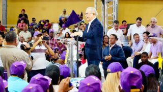 Danilo Medina acusa al Gobierno de descuidar a productores ante DR-CAFTA
