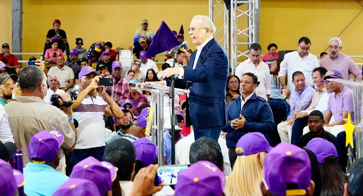 Danilo Medina acusa al Gobierno de descuidar a productores ante DR-CAFTA