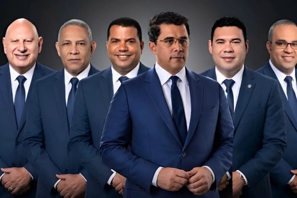 Cinco senadores del PRM cierran filas con David Collado rumbo a 2028