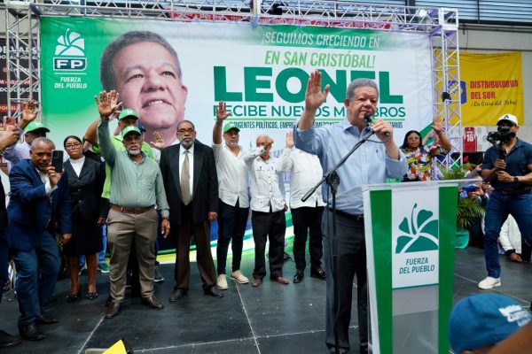 Leonel Fernández acusa al Gobierno de ineptitud e ineficiencia