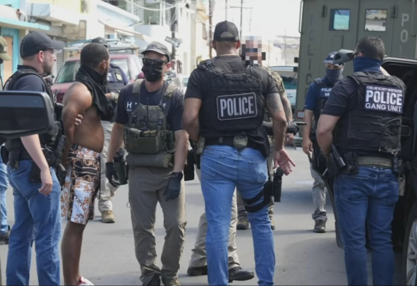 Comunidad dominicana en Puerto Rico enfrenta temor por operativos de ICE